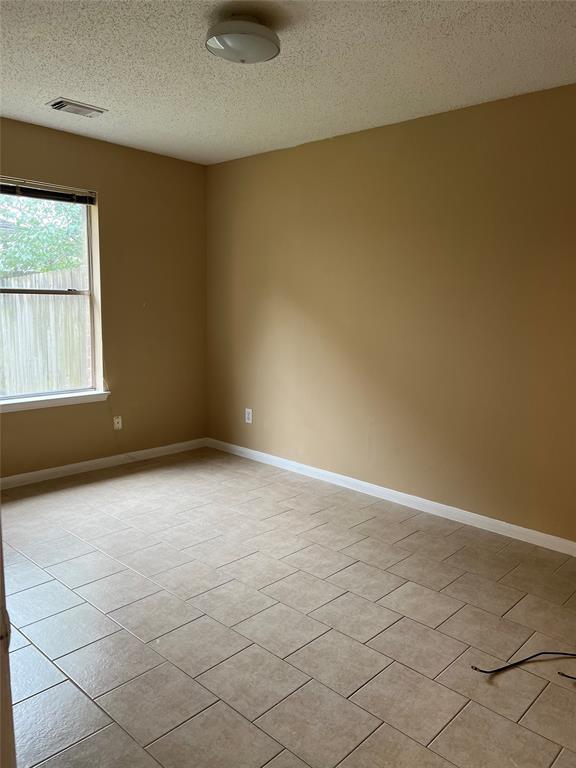 Building Photo - 1711 Ridgebriar Dr