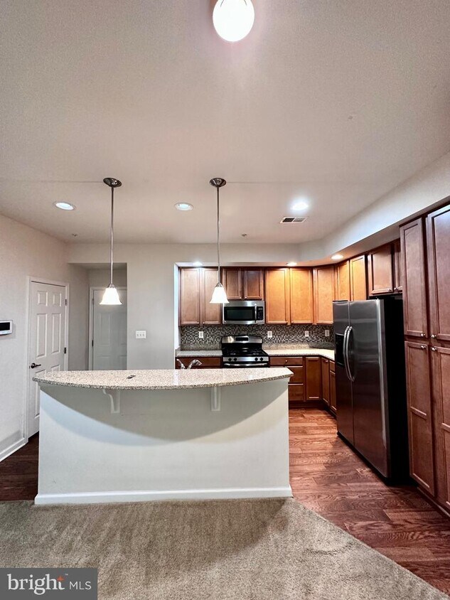 Foto principal - 908 Hall Station Dr