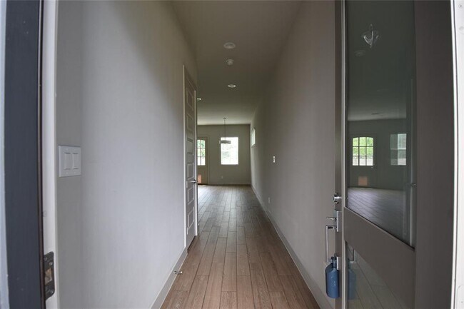 Foto del edificio - 6817 Rocinante Ln