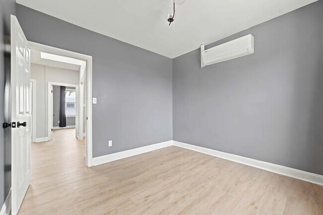 Foto del edificio - 38-18 47th Ave