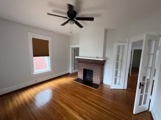 Foto del edificio - 358 Allison Ave SW