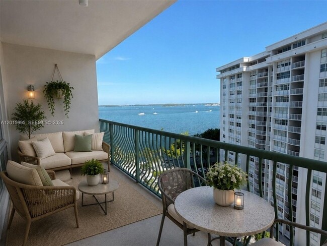 Building Photo - 1408 Brickell Bay Dr
