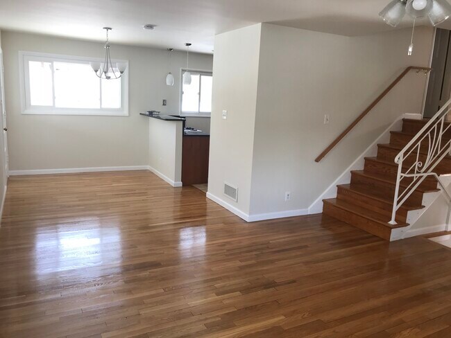 Building Photo - 3510 Astoria Ct