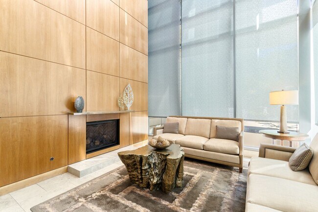 Building Photo - Downtown Bellevue Luxury 2 Bedroom 2 Bath ...