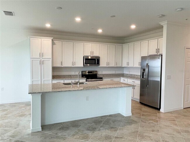 Building Photo - 14071 Heritage Landing Blvd