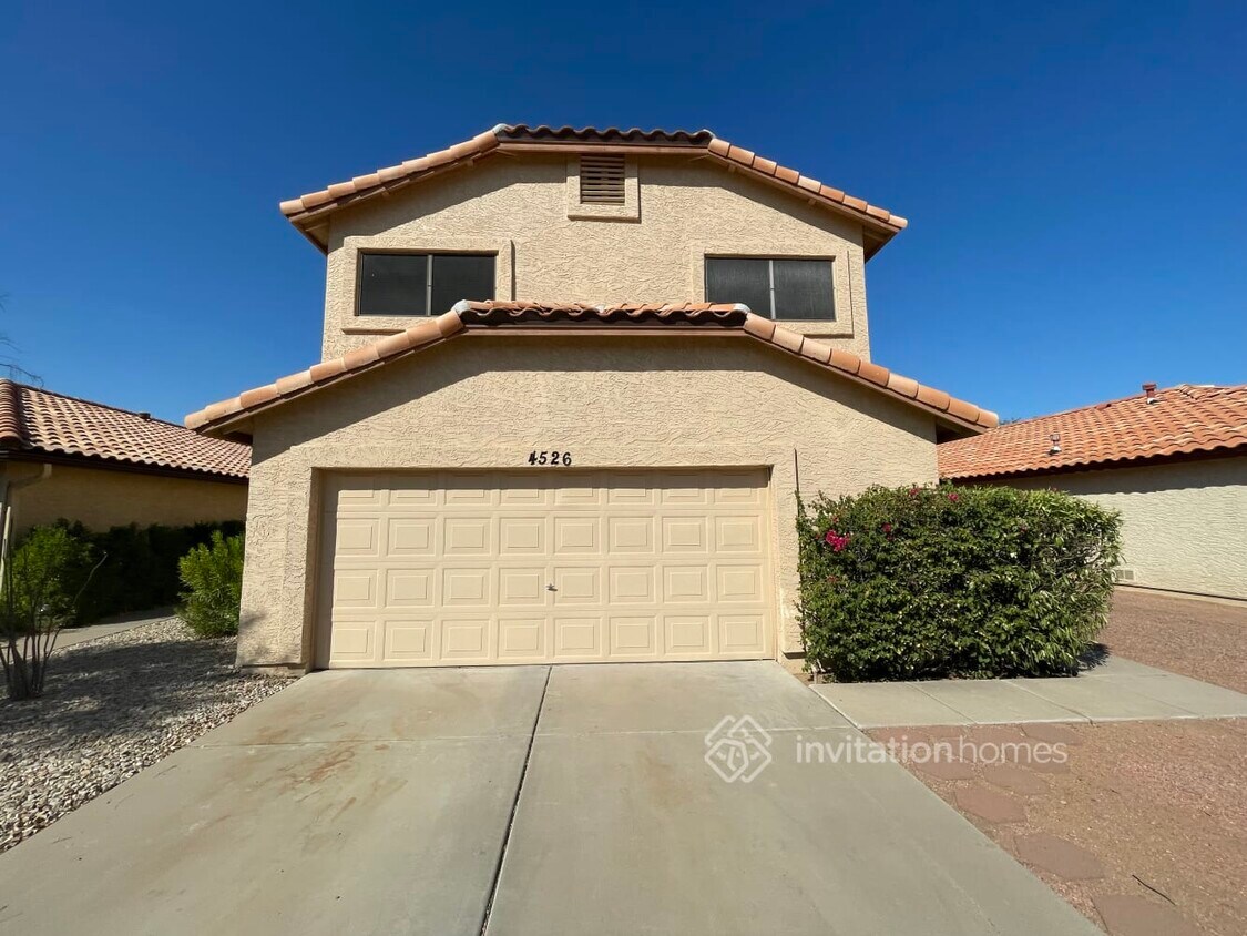 Foto principal - 4526 E Harmony Ave
