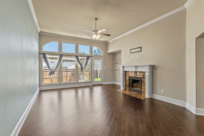 Building Photo - 2606 Kennedy Dr