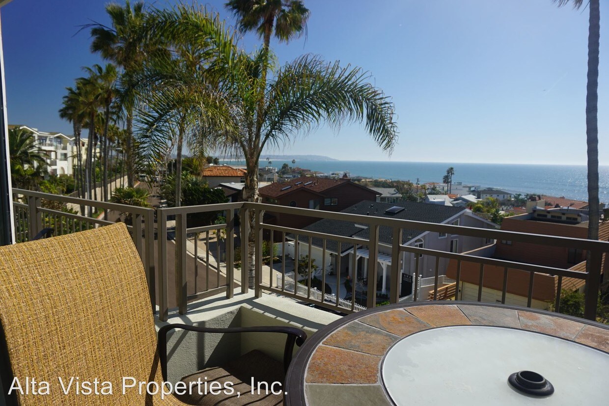Primary Photo - 5470 La Jolla Blvd