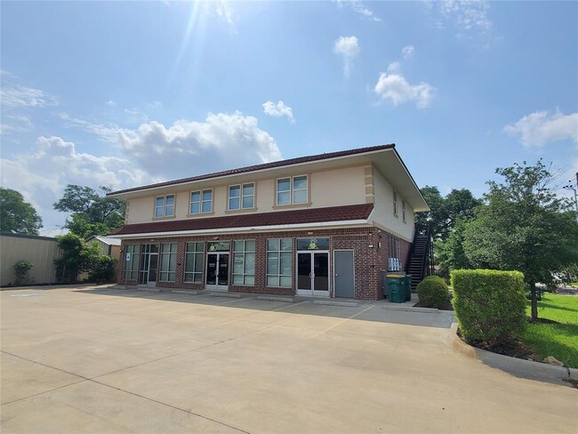 Foto del edificio - 501 E Davis St