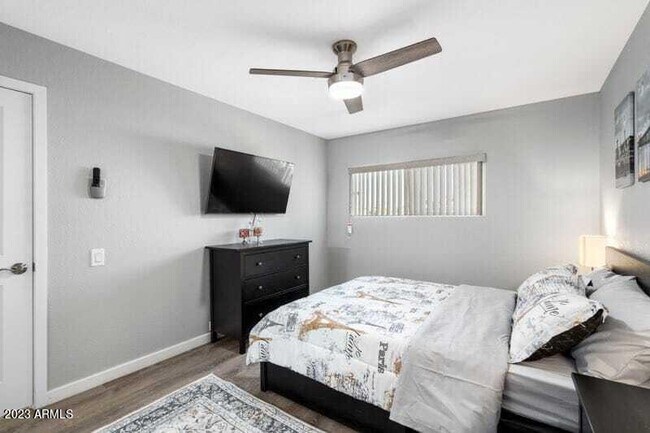 Foto del edificio - 4740 N 10th St
