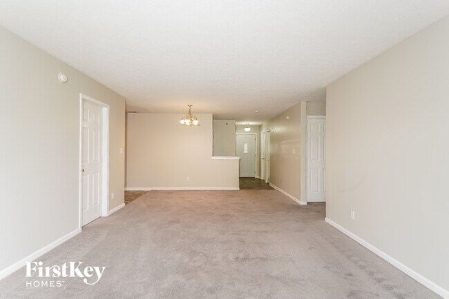 Foto del edificio - 5753 Twin River Ln