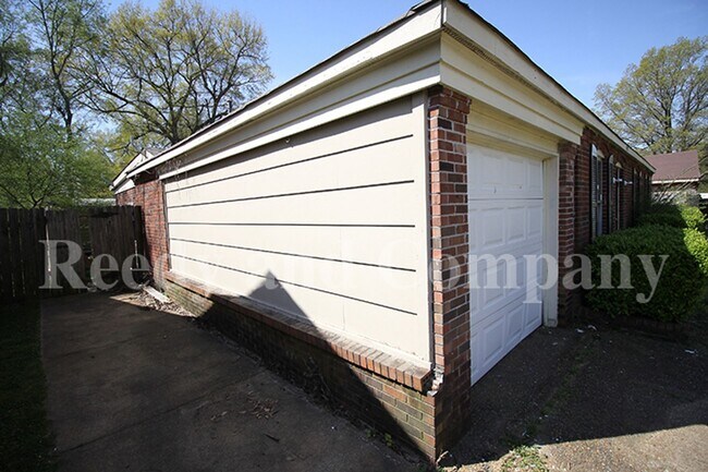 Building Photo - 4157 Navaho Ave