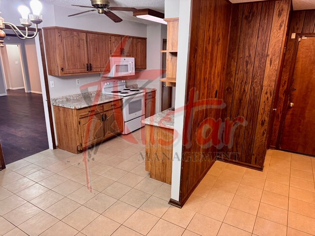 Building Photo - 4241 Faye Dr