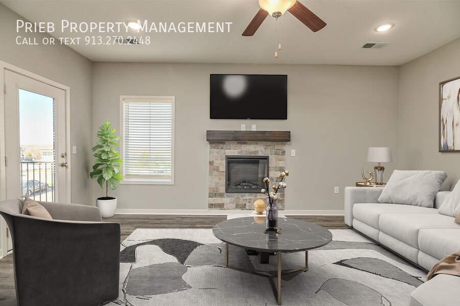 Primary Photo - Parkview Apartments - Available September ...