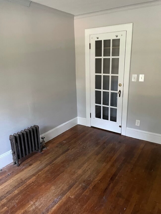 Building Photo - 600 Alden St