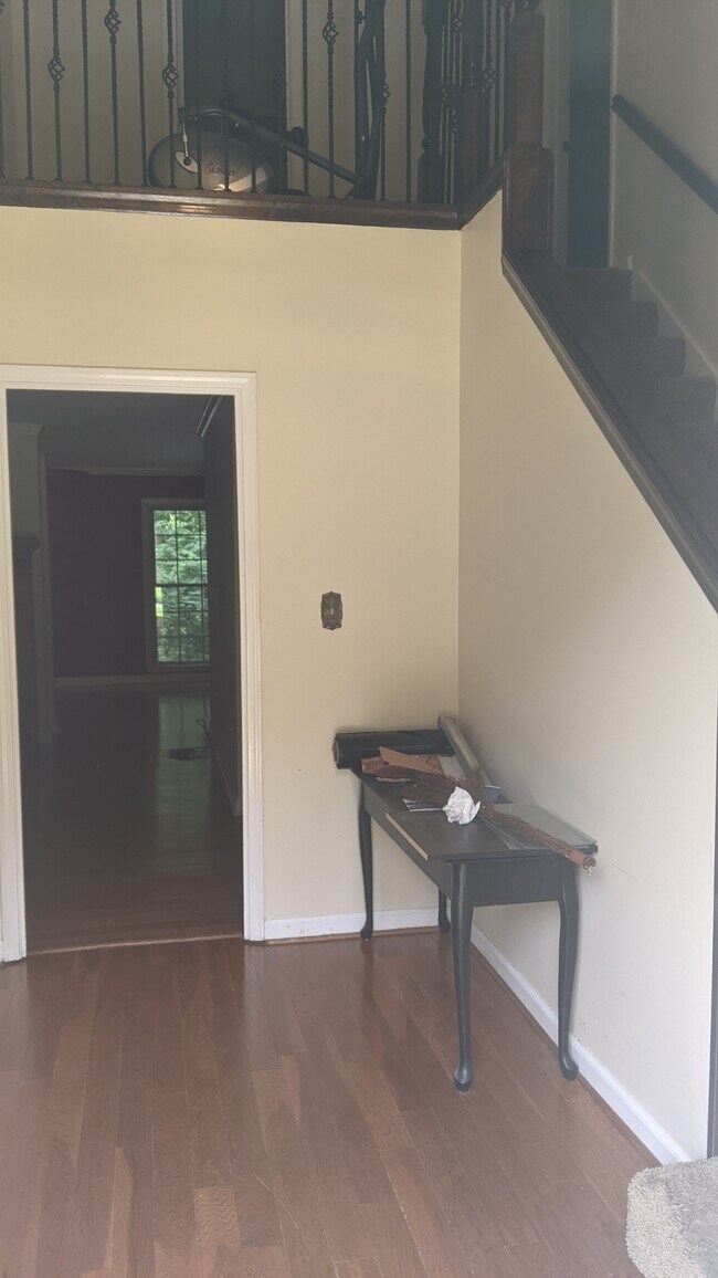 Entrance way - 3288 Farrington Wood Place