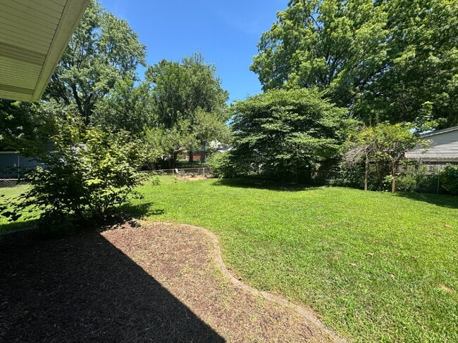 Building Photo - The Good Life — Over 2,200 Sq Ft with Finished Basement & Sunroom