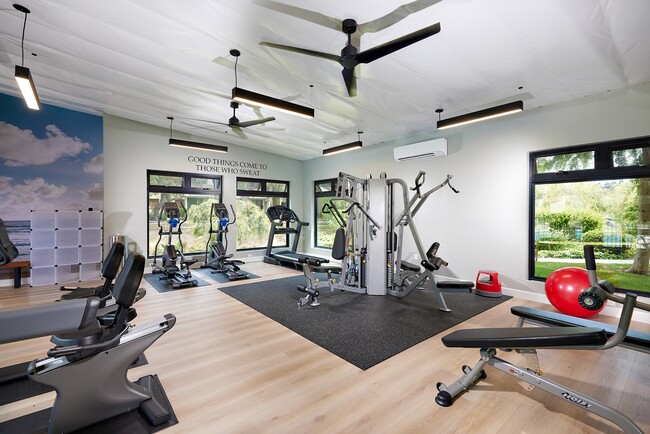 Foto del edificio - Creekwood Villas