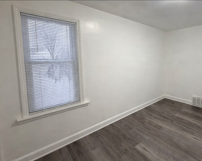 Foto del edificio - 12578 Camden Ave