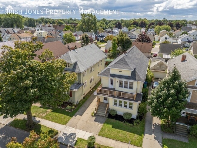 Foto del edificio - 33 Harding Rd