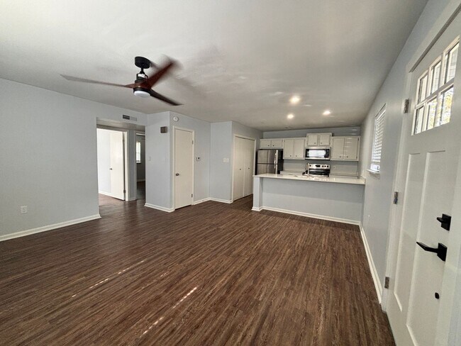 Building Photo - 4th Street Duplex