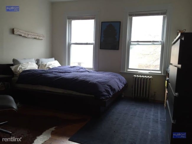Foto del edificio - 228 Corey Rd