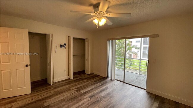 Building Photo - 2878 Donnelly Dr