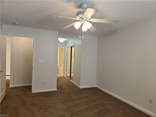 Foto del edificio - 2505 Old Greenbrier Rd