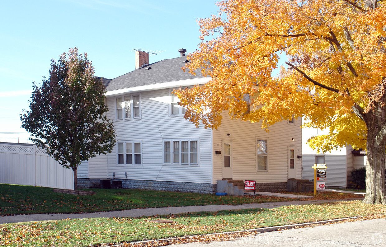 318-320 N West St, Lebanon, IN 46052 Apartments - Lebanon, IN