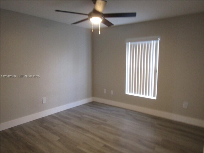 Building Photo - 2703 Ansel Ave S