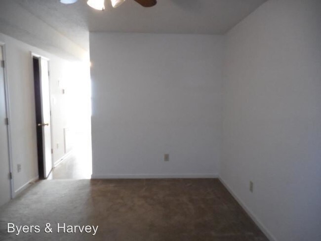 Building Photo - 2313 Raleigh Ct