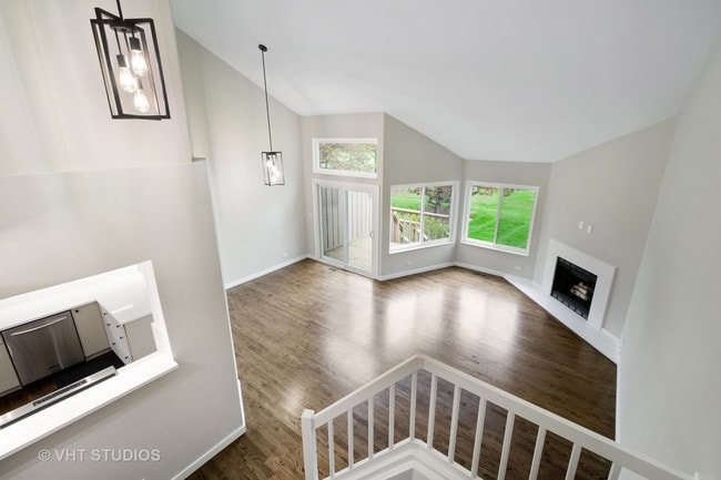 Building Photo - 981 Fairway Cir