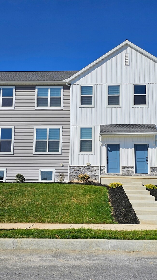 Building Photo - 63 N Conifer Dr