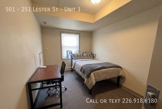 Building Photo - 251-251 Lester St