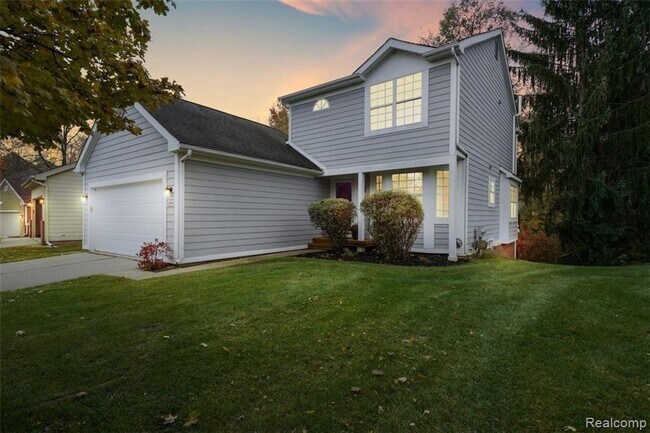 Building Photo - 41306 Cornell Dr