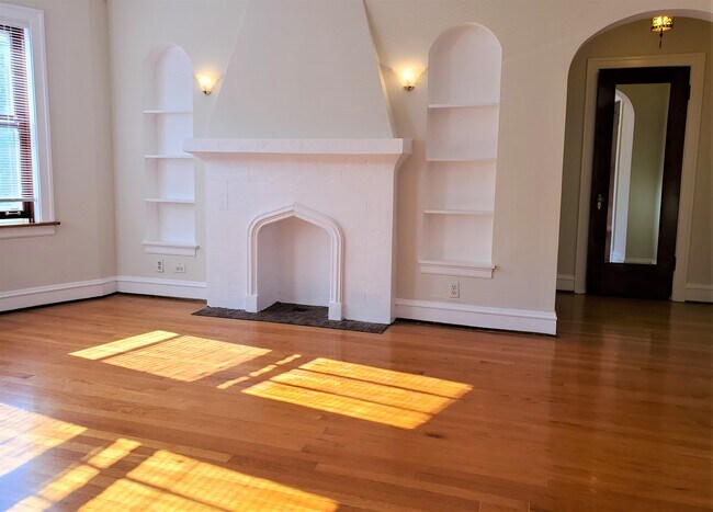 Foto del edificio - 4923 N Rockwell St