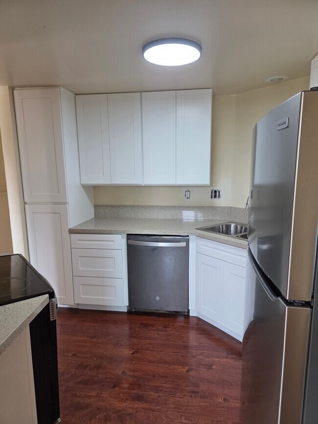 Kitchen 2 - 1809 Cambridge Ave