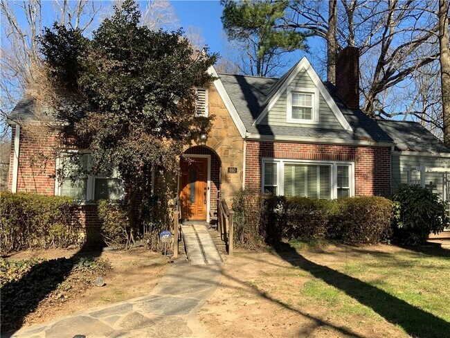 Foto del edificio - 660 E Morningside Dr NE