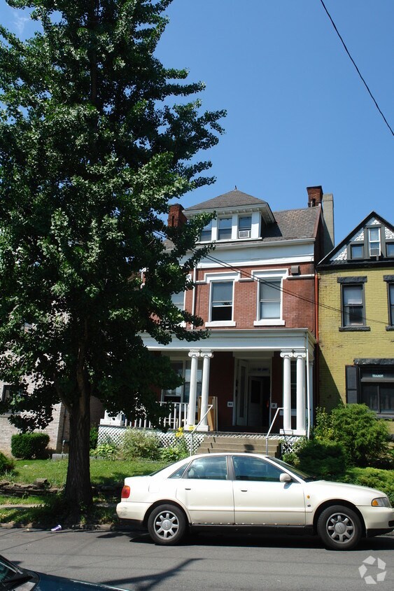 Foto principal - 269 N Dithridge St