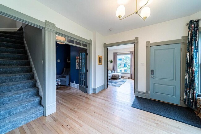 Foto del edificio - 615 Cottage Grove Ave