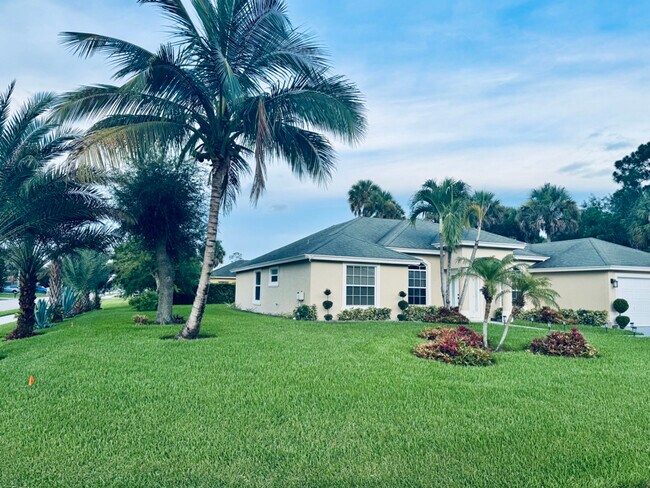 Foto del edificio - 3601 SW Ballweg St
