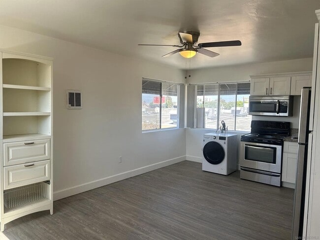 Foto del edificio - 3742 Sixth Ave