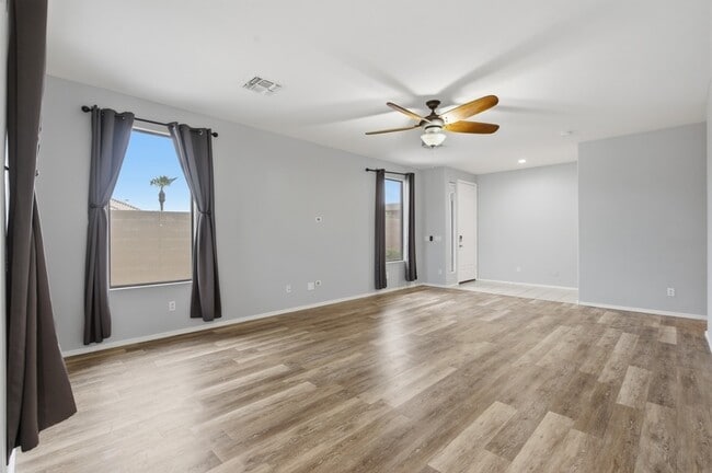 Foto del edificio - 851 S Fern Ct