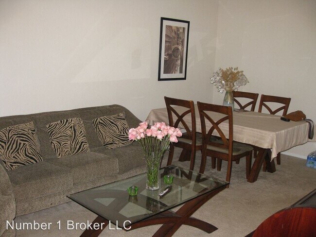 Foto del edificio - 7701 Sugar Bend Dr