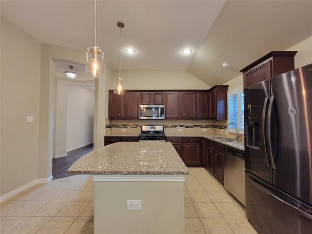 Building Photo - 2420 Flowing Springs Dr