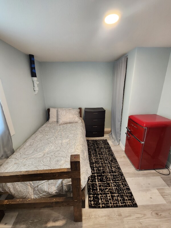 Foto principal - 917 E Dale St