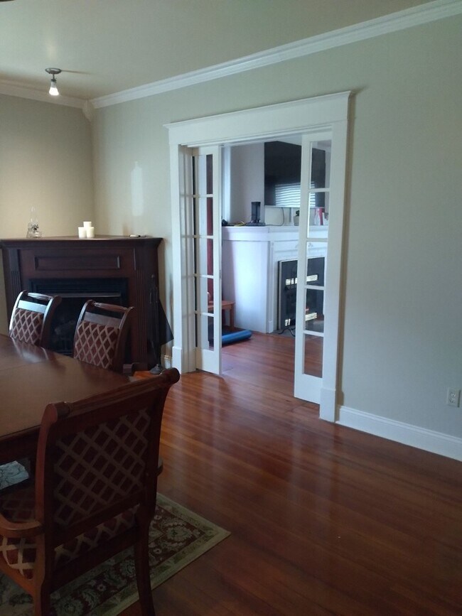 Foto del edificio - 28414 Woodland Ave