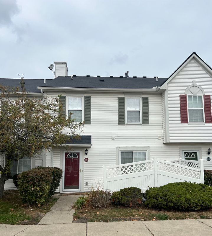 Primary Photo - 22111 Atlantic Pointe