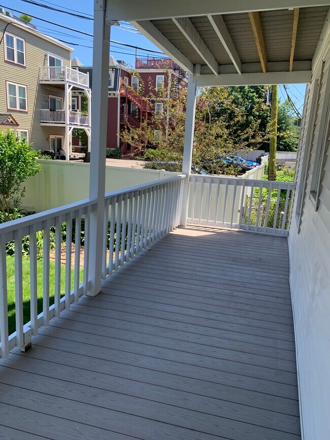 Private rear deck - 38 Saint Margaret St