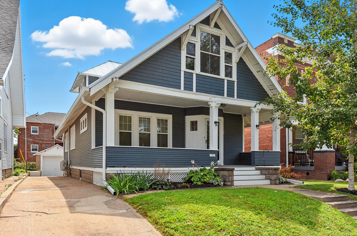 Foto principal - 2965 Harris Street